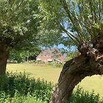 B&boosterweg3 - Free Private Parking בית הארחה