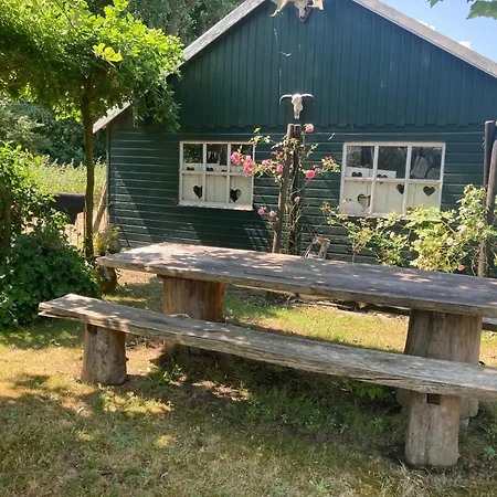 Bed and breakfast Bboosterweg3 - Free Private Parking
