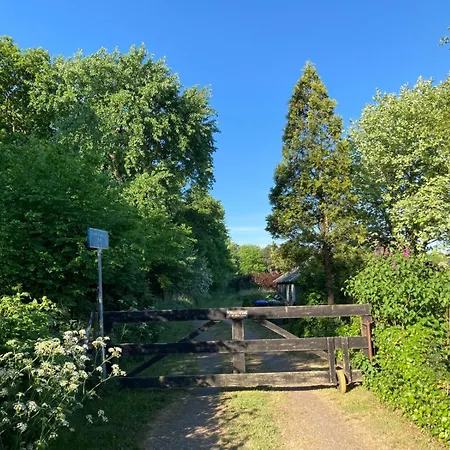 Bed & Breakfast Bboosterweg3 - Free Private Parking