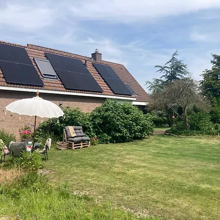 B&boosterweg3 - Free Private Parking Pensionat 4*